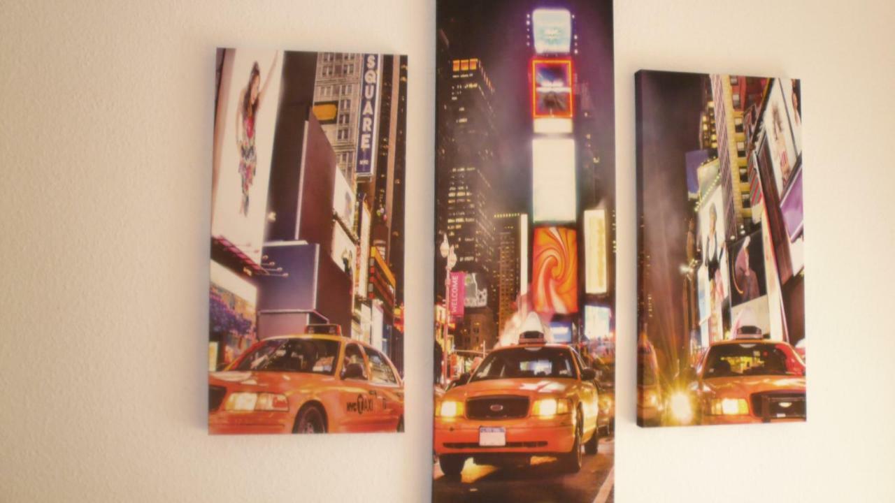 2-Zimmer Apartment Sofia, Gemuetlich Wie Zu Hause オッフェンバッハ エクステリア 写真