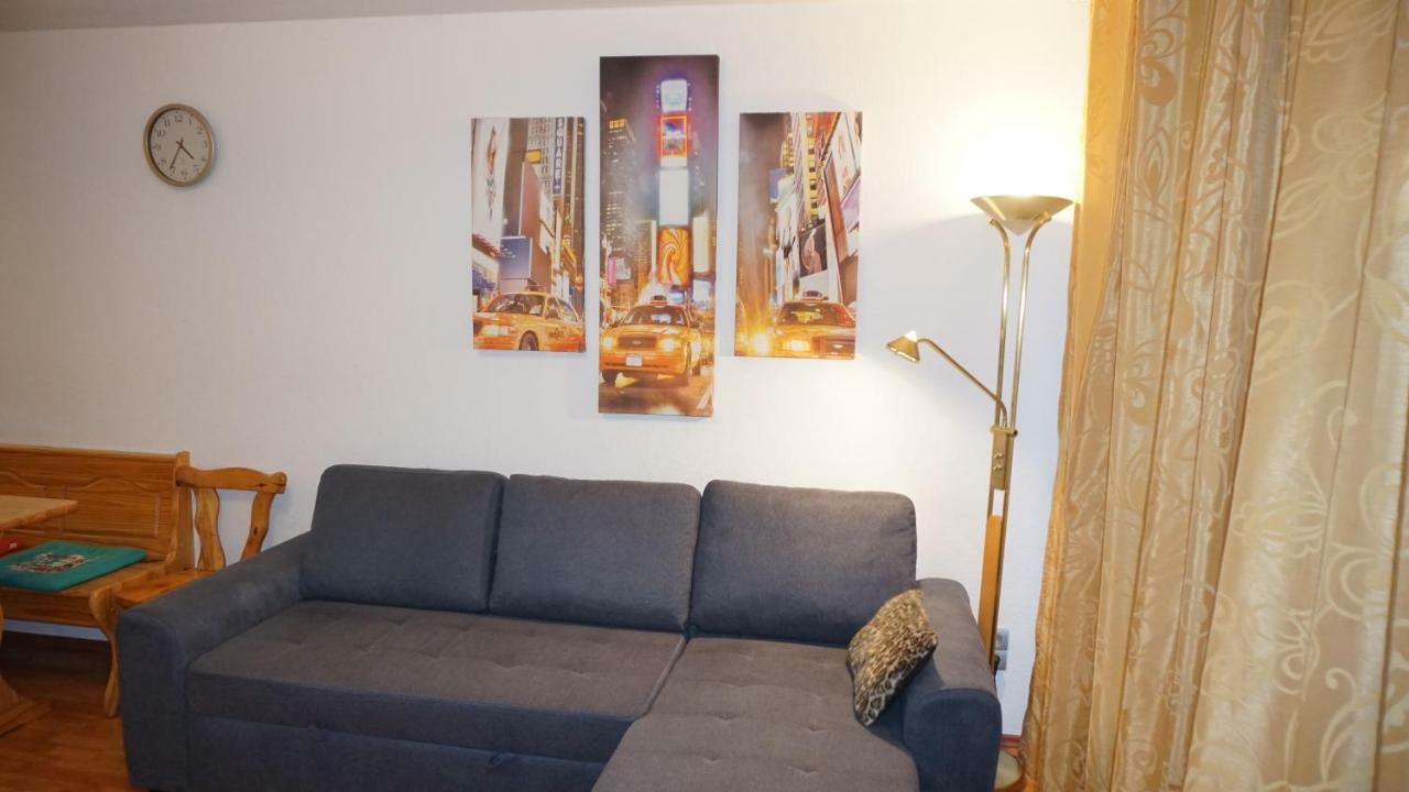 2-Zimmer Apartment Sofia, Gemuetlich Wie Zu Hause オッフェンバッハ エクステリア 写真