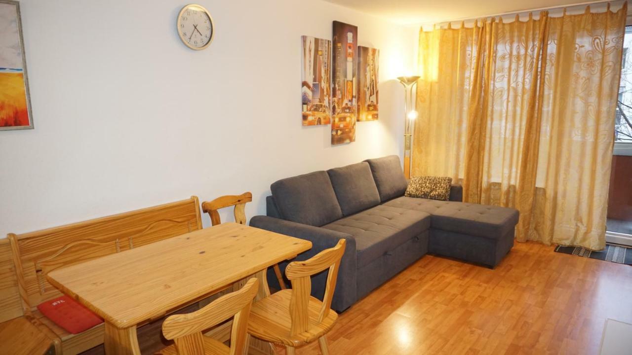 2-Zimmer Apartment Sofia, Gemuetlich Wie Zu Hause オッフェンバッハ エクステリア 写真
