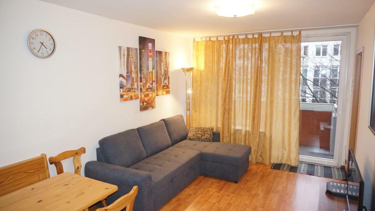 2-Zimmer Apartment Sofia, Gemuetlich Wie Zu Hause オッフェンバッハ エクステリア 写真
