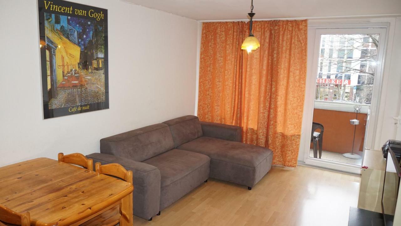 2-Zimmer Apartment Sofia, Gemuetlich Wie Zu Hause オッフェンバッハ エクステリア 写真