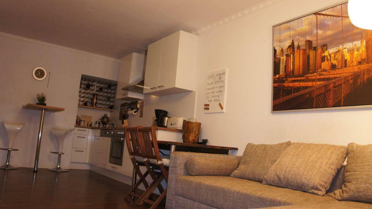 2-Zimmer Apartment Sofia, Gemuetlich Wie Zu Hause オッフェンバッハ エクステリア 写真