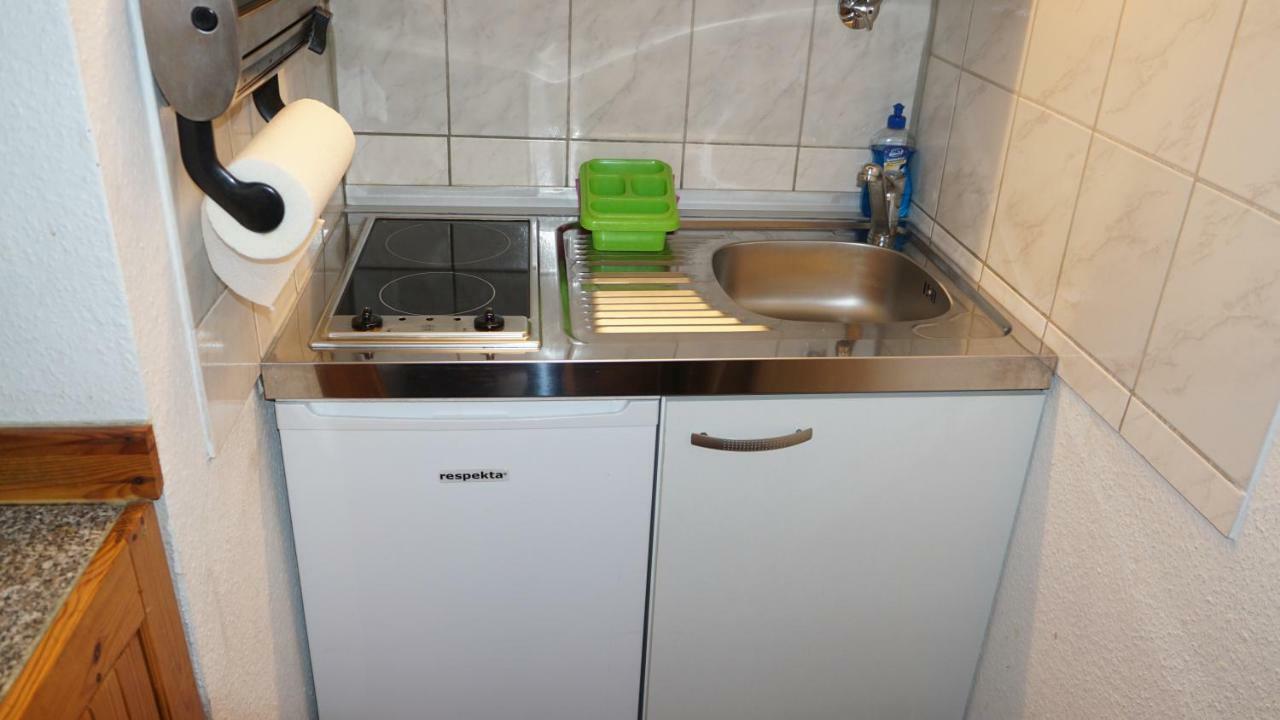 2-Zimmer Apartment Sofia, Gemuetlich Wie Zu Hause オッフェンバッハ エクステリア 写真