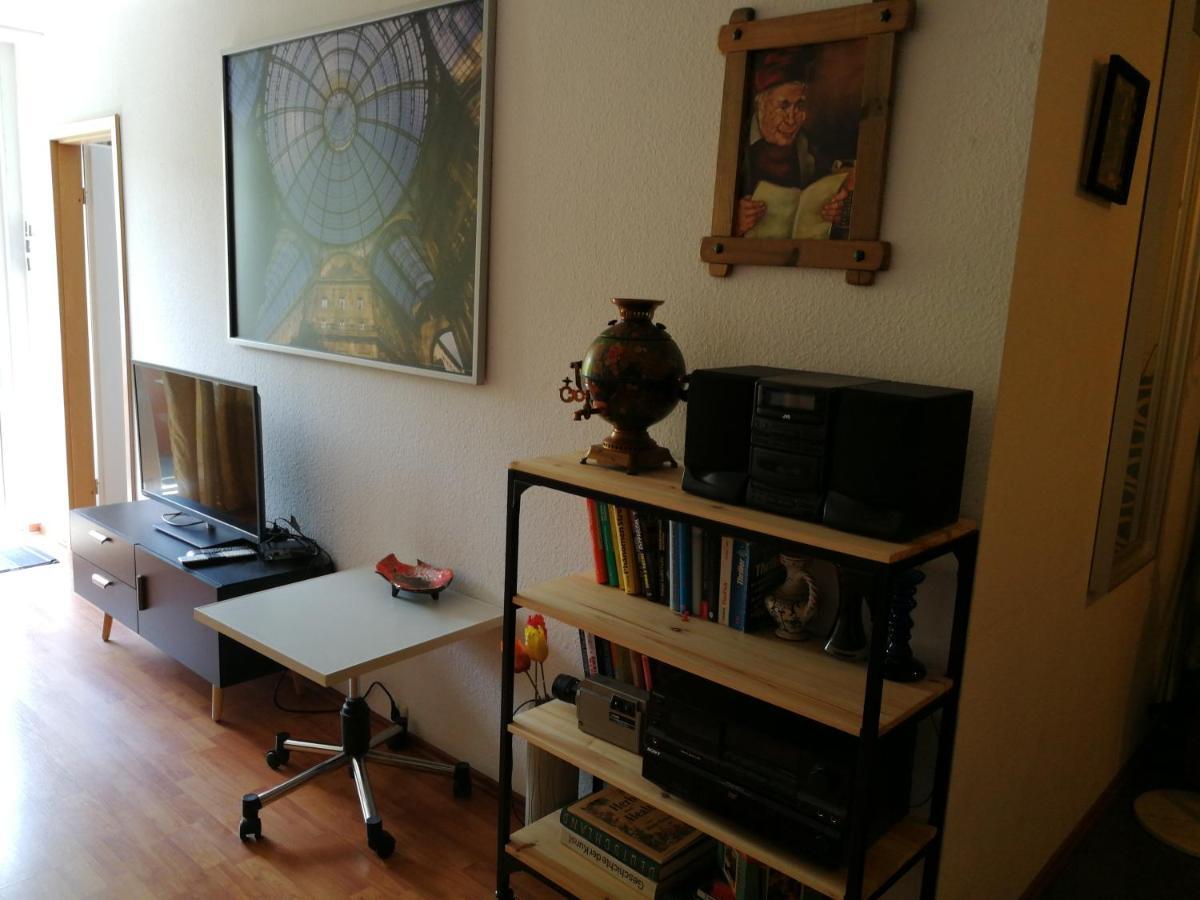 2-Zimmer Apartment Sofia, Gemuetlich Wie Zu Hause オッフェンバッハ エクステリア 写真